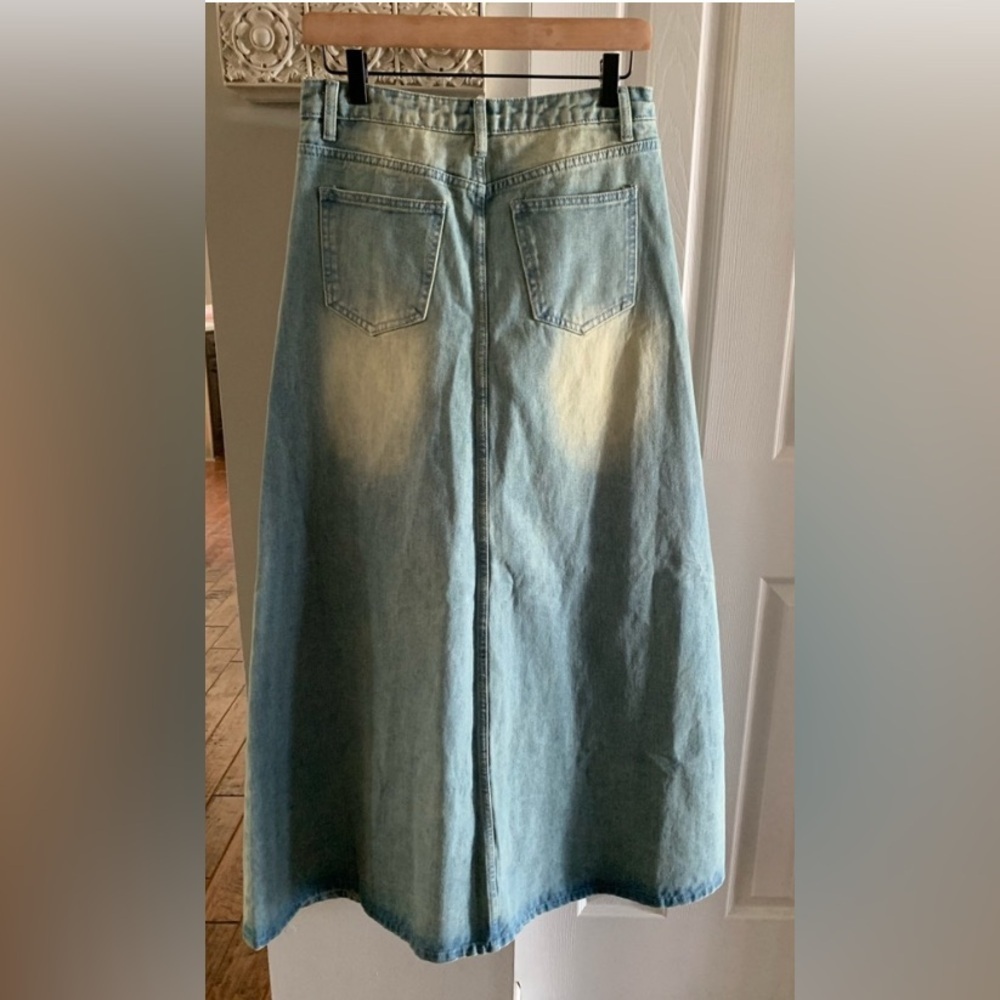 PrettyLittleThing Vintage Mid Wash Split Front Drapey Denim Maxi NWT - 2 - Picture 4 of 8